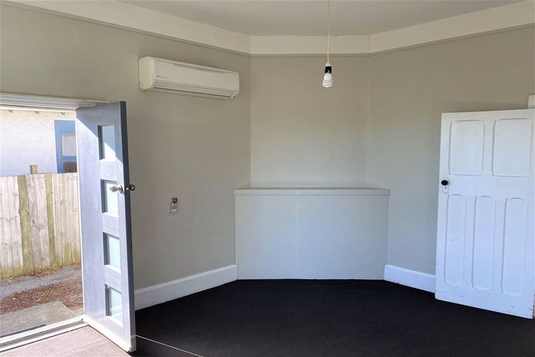 Photo of property in 102 Barbour Street, Waltham, Christchurch, 8011