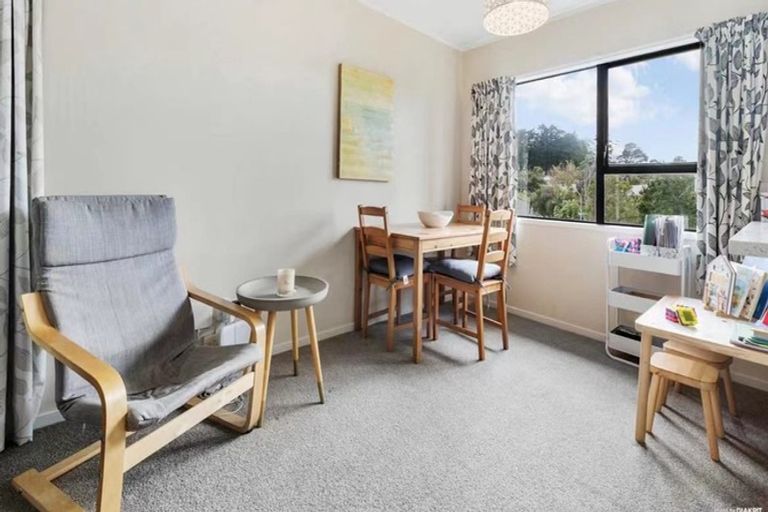 Photo of property in 8 Midgley Road, West Harbour, Auckland, 0618