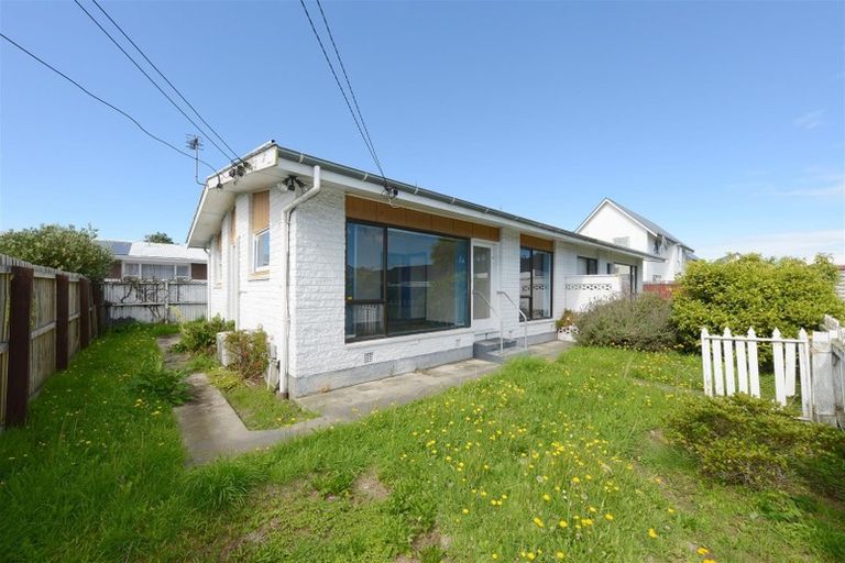 Photo of property in 87a Hills Road, Edgeware, Christchurch, 8013