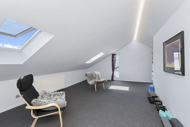 Photo of property in 1/64 Hewitts Road, Merivale, Christchurch, 8014