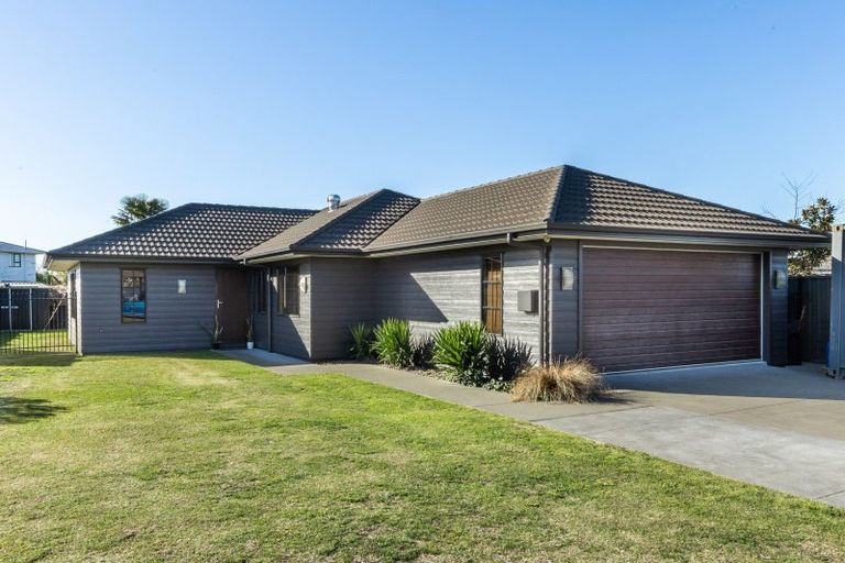 Photo of property in 24 Mcnaughton Place, Onekawa, Napier, 4110