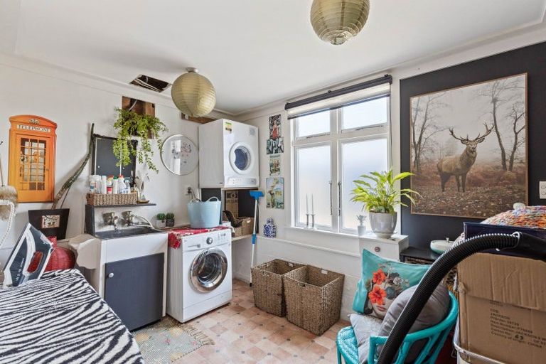 Photo of property in 16 Bulteel Street, New Plymouth, 4310