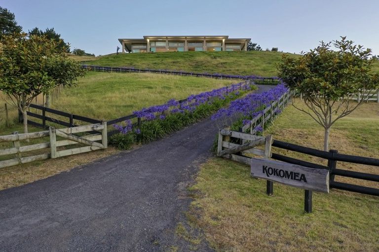 Photo of property in 187 Peka Peka Road, Peka Peka, Waikanae, 5391