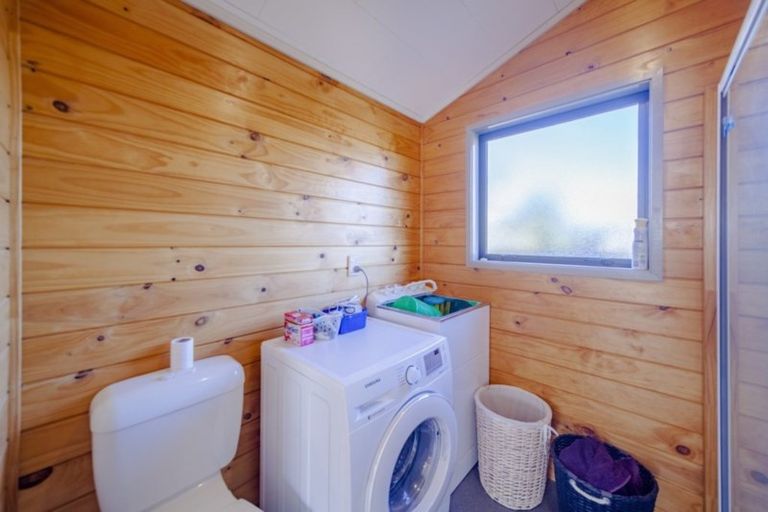 Photo of property in 18 Davidson Avenue, Pirimai, Napier, 4112