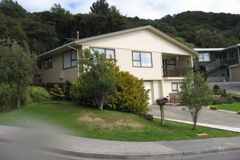 Photo of property in 20 Northcote Street, Wainuiomata, Lower Hutt, 5014