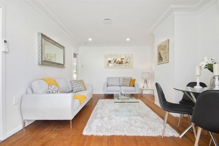 Photo of property in 3/16 South Street, Papakura, 2110