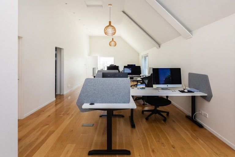 Photo of property in 99 Papanui Road, Merivale, Christchurch, 8014