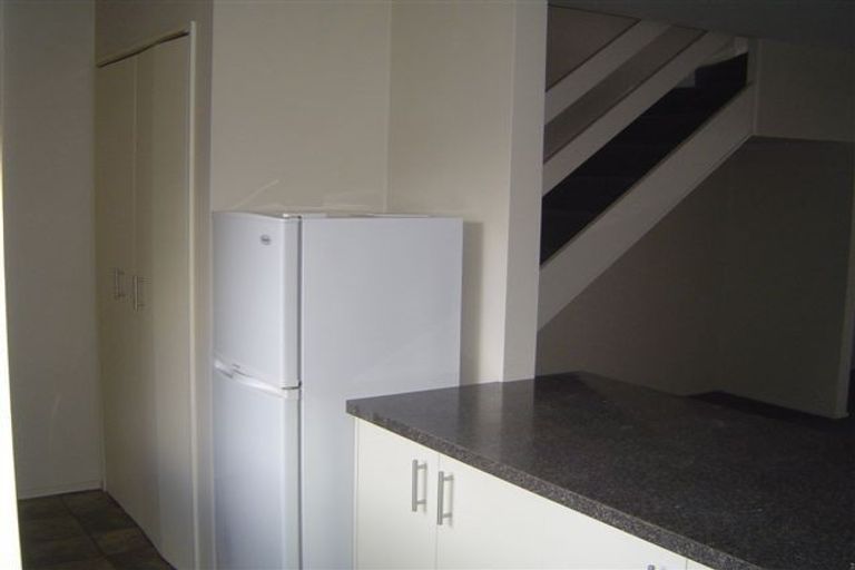 Photo of property in 10 George Street, Thorndon, Wellington, 6011