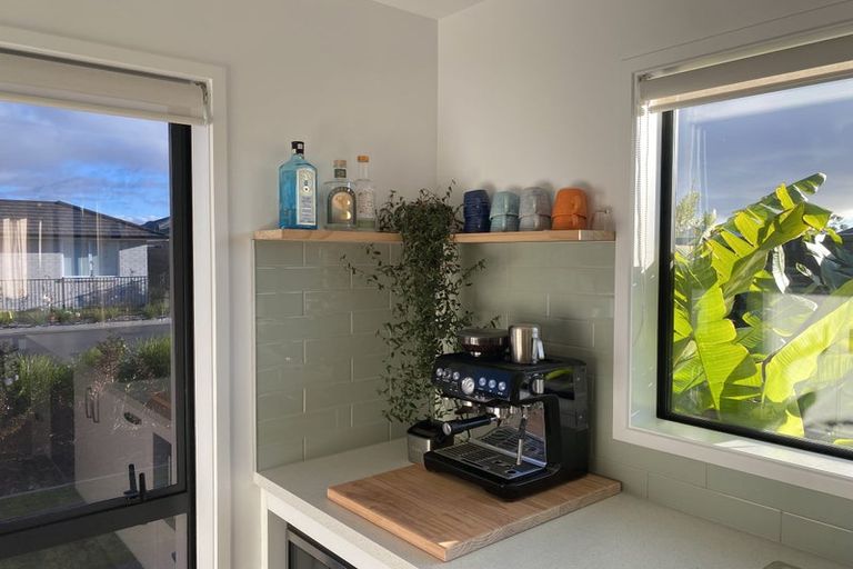 Photo of property in 11 Pioneer Crescent, Omokoroa, 3114