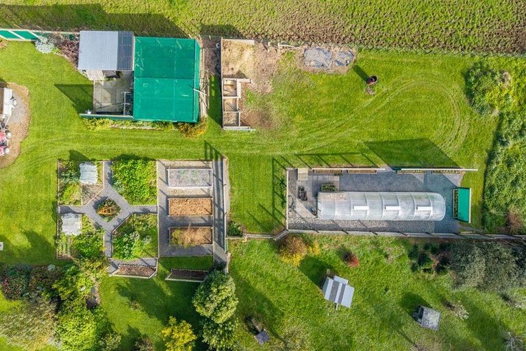 Photo of property in 56 Mickell Road, Hautere, Otaki, 5582