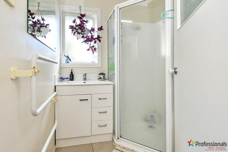 Photo of property in 11 Awatere Street, Clover Park, Auckland, 2023