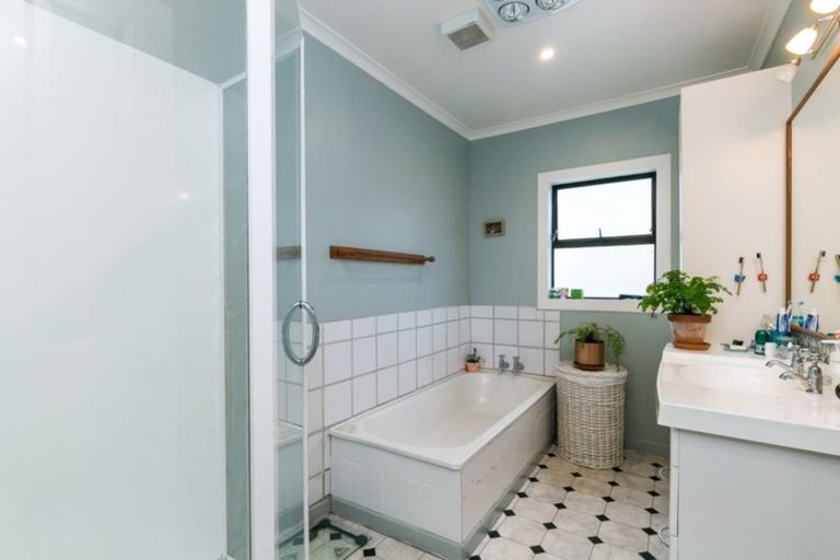 Photo of property in 4 Chilka Street, Berhampore, Wellington, 6023