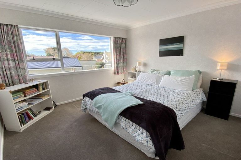 Photo of property in 32 Kildare Drive, Waikiwi, Invercargill, 9810