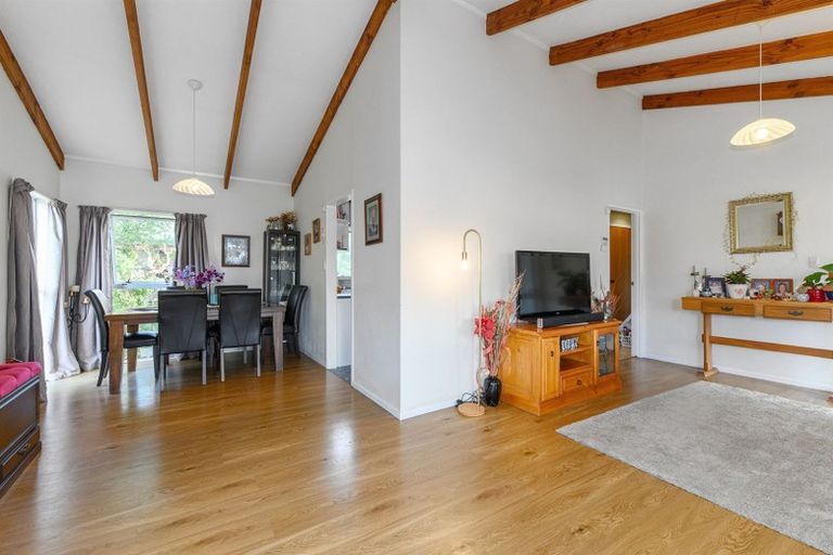 Photo of property in 1/21 Captain Scott Road, Glen Eden, Auckland, 0602