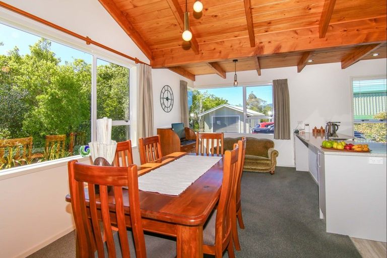 Photo of property in 3 Mcintyre Road, Carters Beach, Westport, 7892