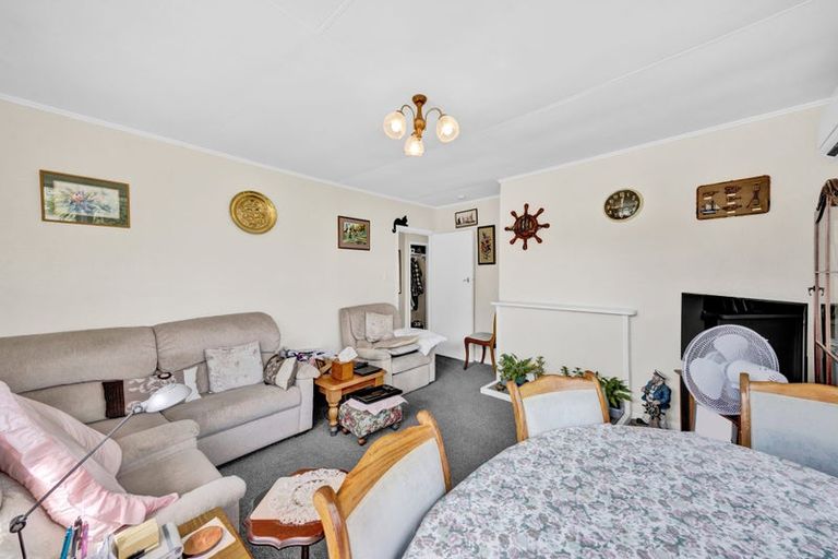 Photo of property in 55 Fairfield Road, Hawera, 4610