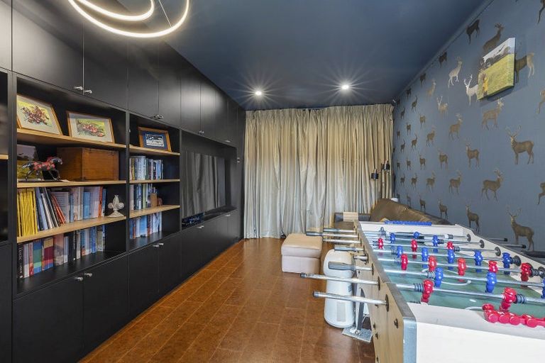 Photo of property in 81 Severn Street, Island Bay, Wellington, 6023