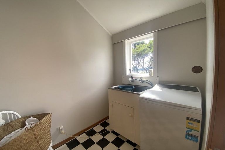 Photo of property in 151 Grafton Road, Roseneath, Wellington, 6011