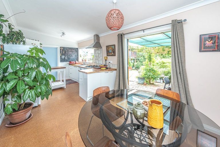 Photo of property in 25 Mason Terrace, Gonville, Whanganui, 4501