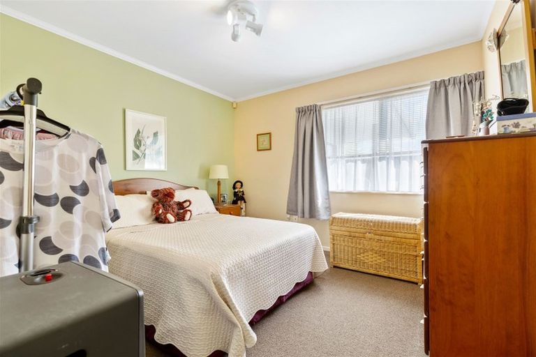 Photo of property in 1/162 Don Buck Road, Massey, Auckland, 0614