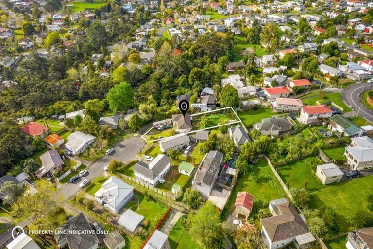 Photo of property in 13 Emirau Place, Glenfield, Auckland, 0629