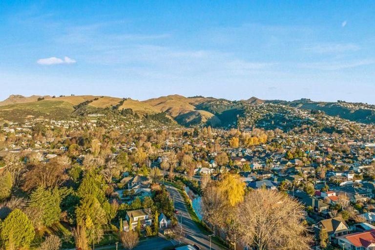 Photo of property in 12 Locarno Street, Opawa, Christchurch, 8023