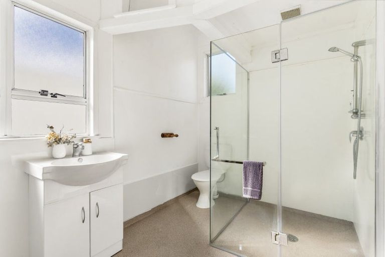 Photo of property in 1/43 Rimu Street, New Lynn, Auckland, 0600