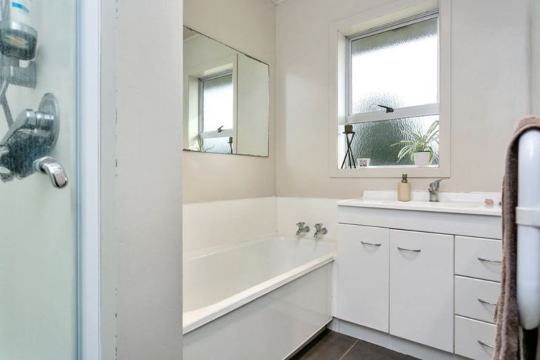 Photo of property in 19 Vogel Street, Cambridge, 3434