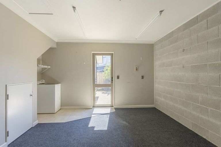 Photo of property in 19 Bluewater Place, Paraparaumu, 5032