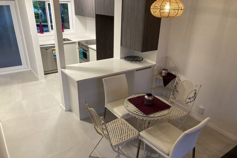 Photo of property in 5/72 Kitchener Road, Milford, Auckland, 0620