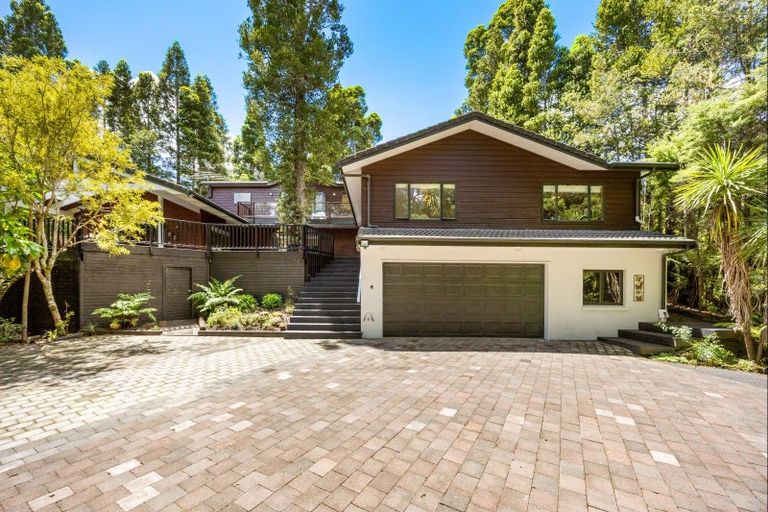 Photo of property in 33 Treetops Way, Bayview, Auckland, 0629