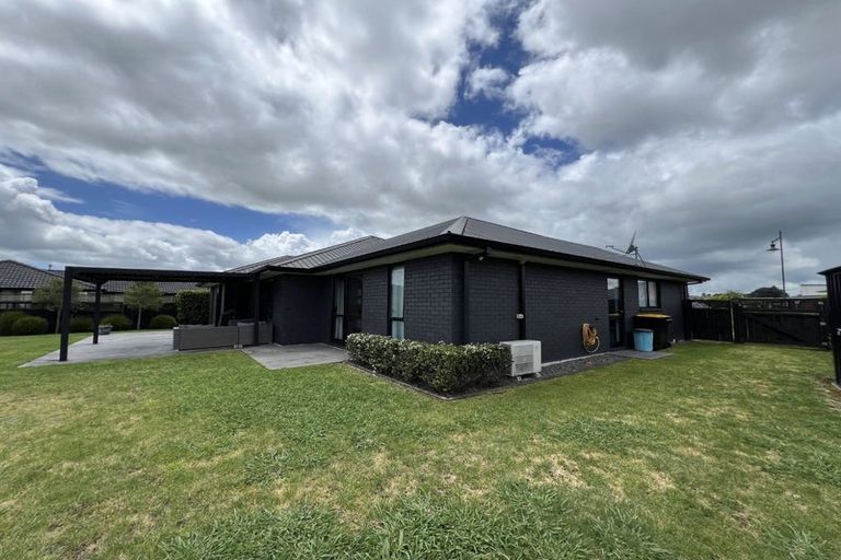 Photo of property in 51 Jarrett Terrace, Leamington, Cambridge, 3432