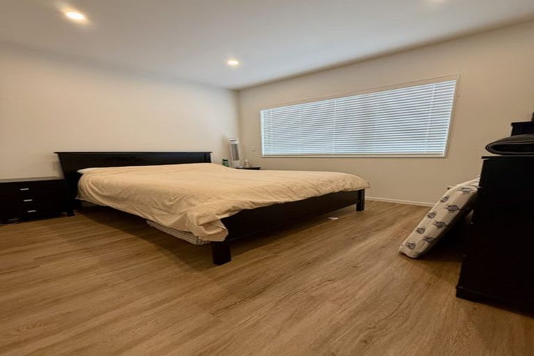 Photo of property in 24 Pilot Drive, Hobsonville, Auckland, 0616