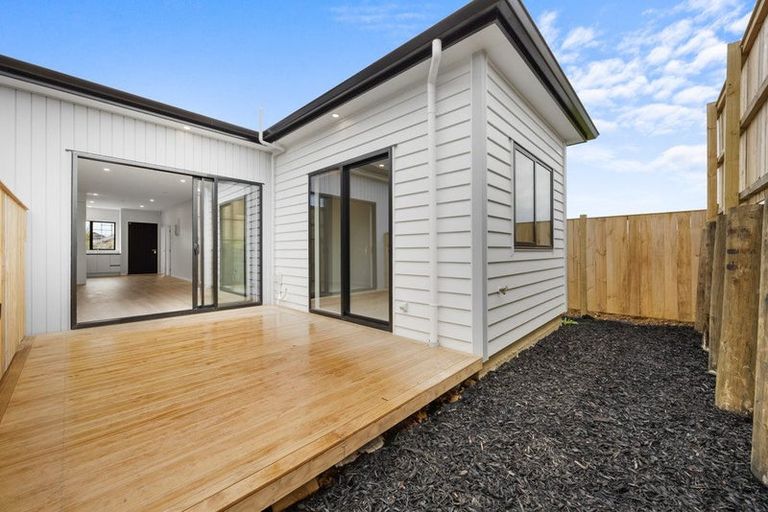 Photo of property in 4 Wild Flower Way, Karaka, Papakura, 2113