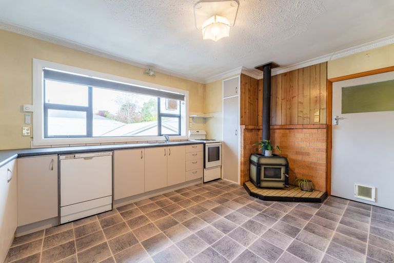 Photo of property in 10 Avenue Road, West End, Timaru, 7910