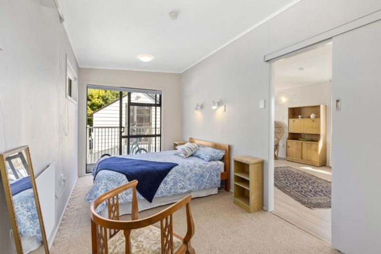 Photo of property in 14 Matipo Street, Eastbourne, Lower Hutt, 5013