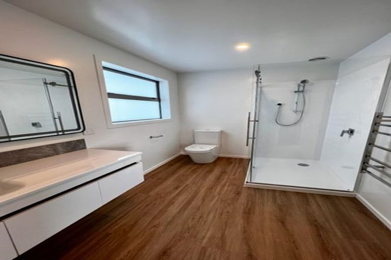 Photo of property in 4 Taurangawaka Road, One Tree Point, 0118