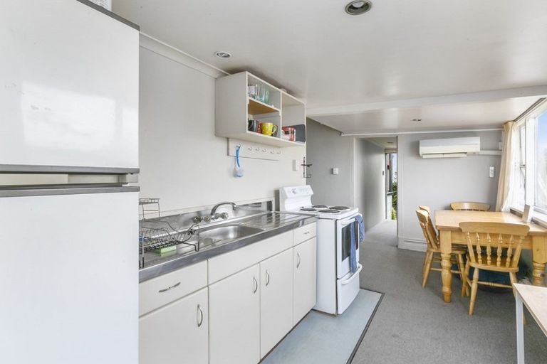 Photo of property in 74 Heriot Row, North Dunedin, Dunedin, 9016