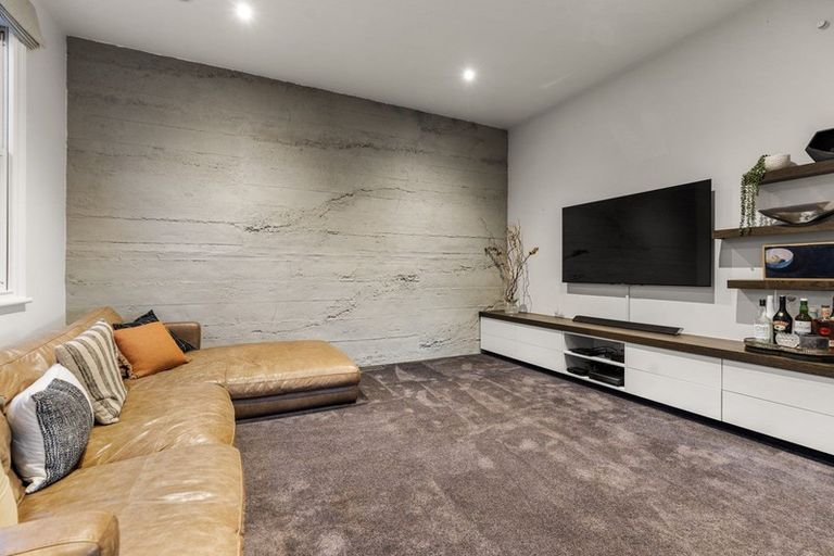 Photo of property in 23 Cheltenham Road, Devonport, Auckland, 0624