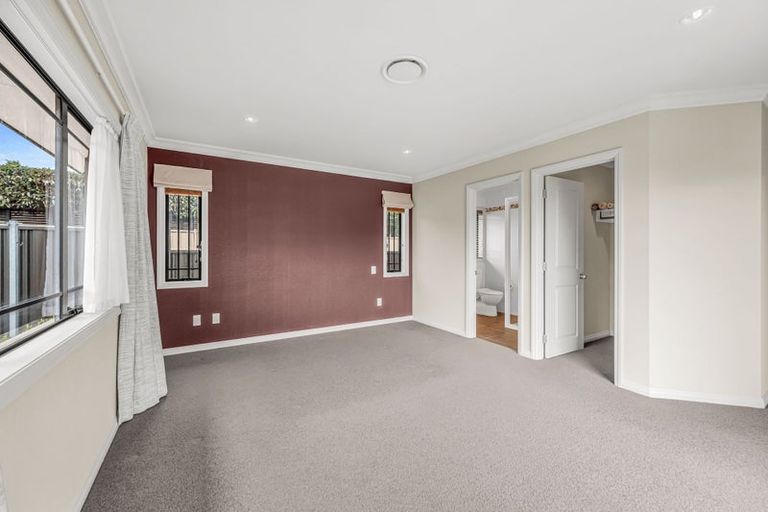 Photo of property in 5 Russell Robertson Drive, Havelock North, 4130