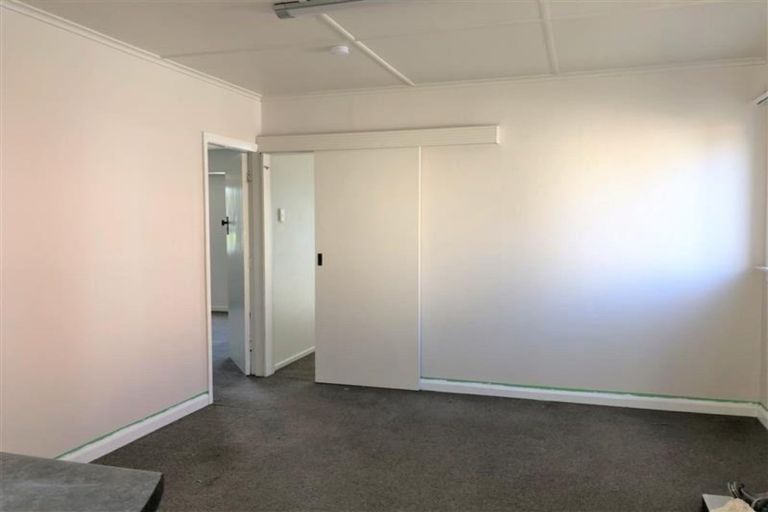 Photo of property in 17 Liverpool Street, Papakura, 2110