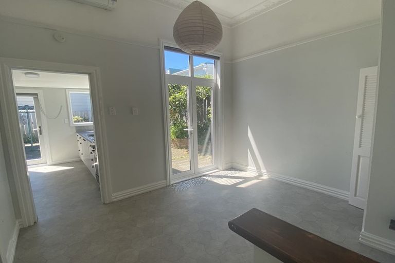 Photo of property in 17 Horner Street, Newtown, Wellington, 6021