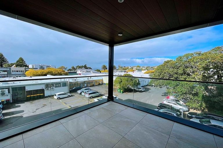 Photo of property in The Victor, 211/4 Bute Road, Browns Bay, Auckland, 0630