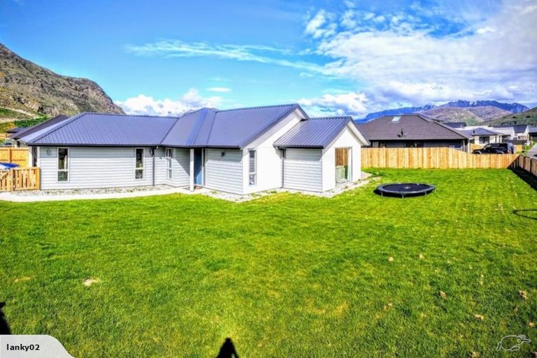 Photo of property in 37 Myles Way, Lower Shotover, Queenstown, 9304