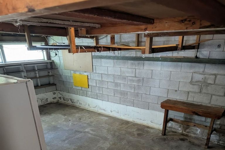 Photo of property in 2/103 Lake Road, Northcote, Auckland, 0627