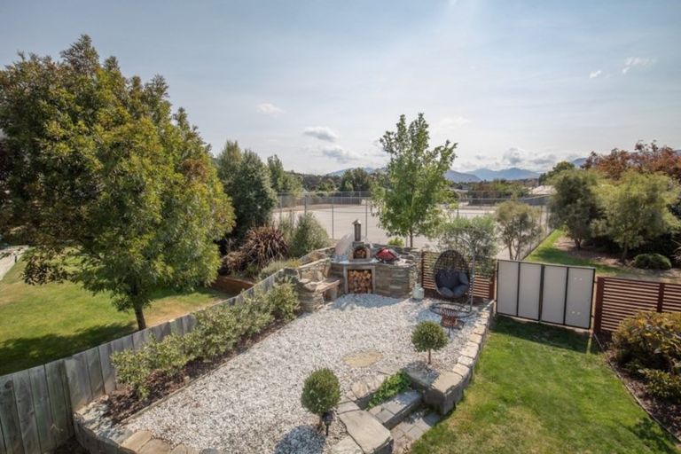 Photo of property in 26 Ash Avenue, Albert Town, Wanaka, 9305