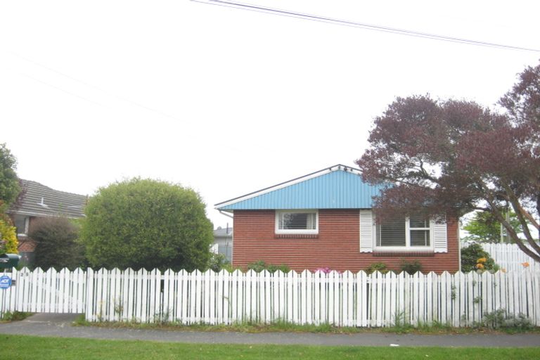 Photo of property in 25 Colesbury Street, Bishopdale, Christchurch, 8053