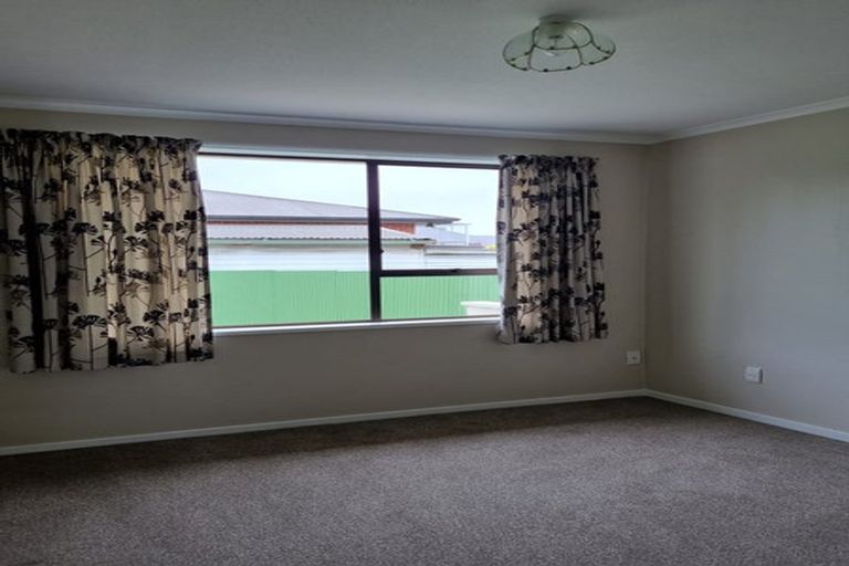 Photo of property in 54c Avenue Road, West End, Timaru, 7910