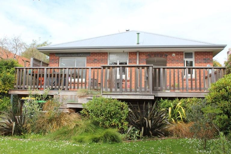 Photo of property in 29 Grandview Crescent, Opoho, Dunedin, 9010