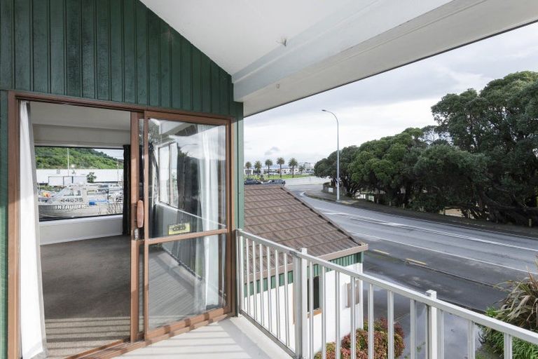 Photo of property in 65 Esplanade, Kaiti, Gisborne, 4010